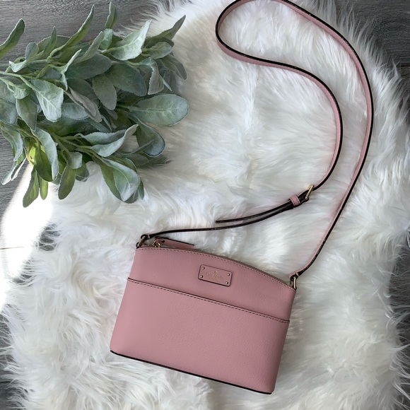 kate spade Handbags - Kate Spade Light Rose Pink Crossbody Purse